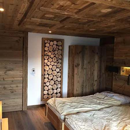 小木屋大酒店