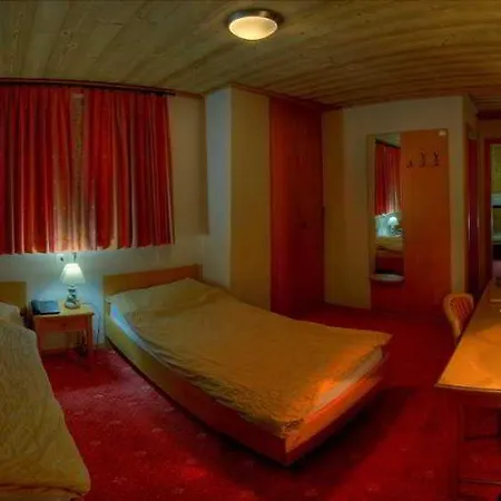 Hotel Le Grand 3*