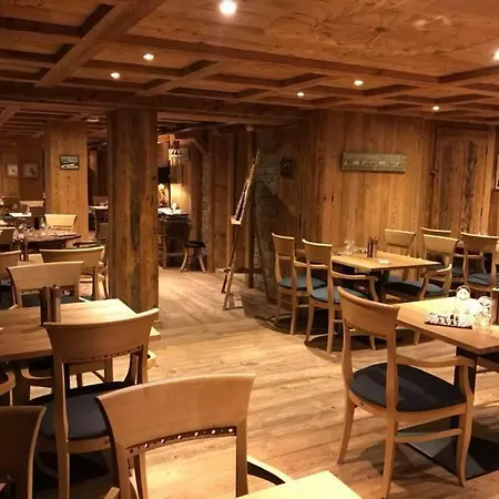 小木屋大酒店