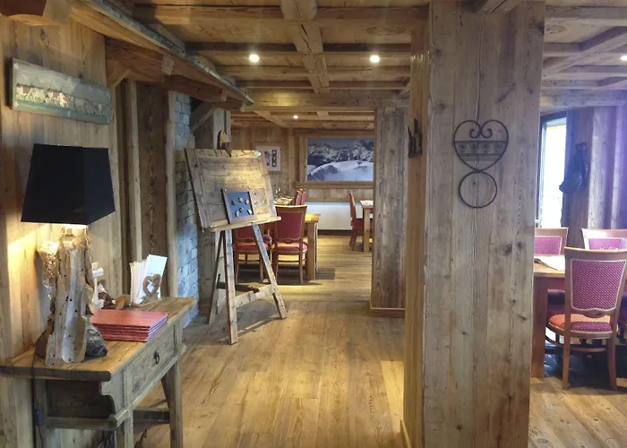 酒店 小木屋大酒店 3*