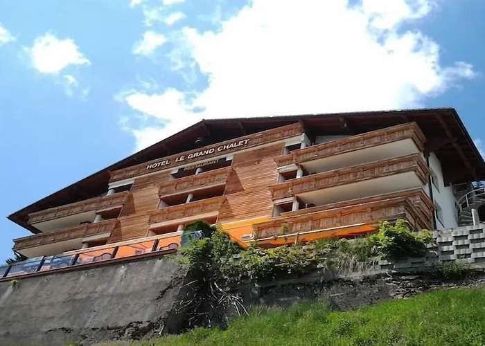 小木屋大酒店 3*