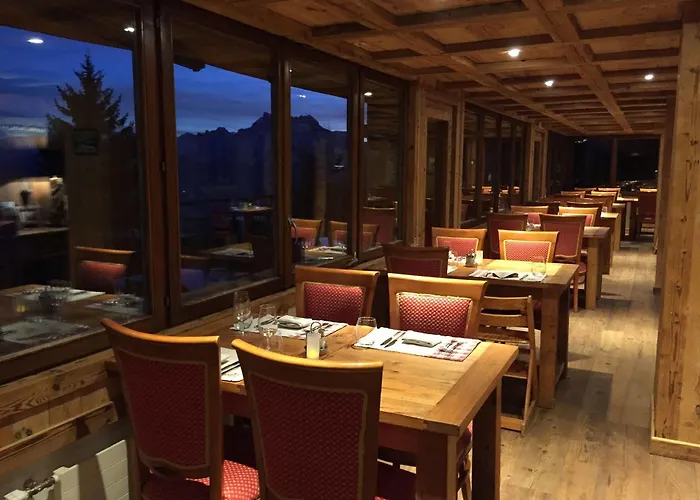 小木屋大酒店 酒店